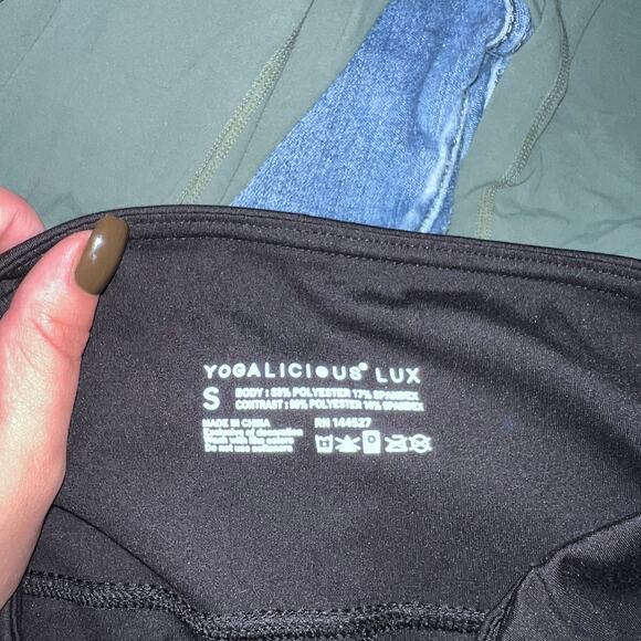 Yogalicious Lux Black Leggings Hi-Rise Pull-On Stretch Athleisure Pants Sz Small - Picture 6 of 6